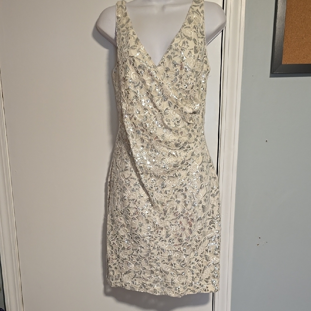 Vince Camuto Ivory Silver Sequin Dress Sz 8 NWOT